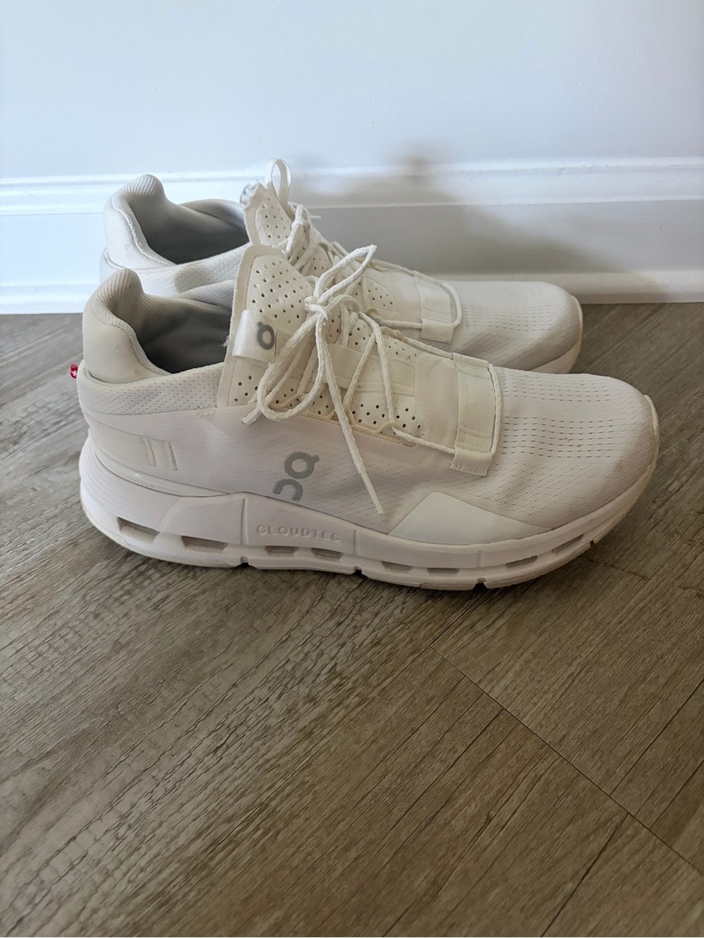 On Running Cloudtec Cloud Nova Running Shoes - White